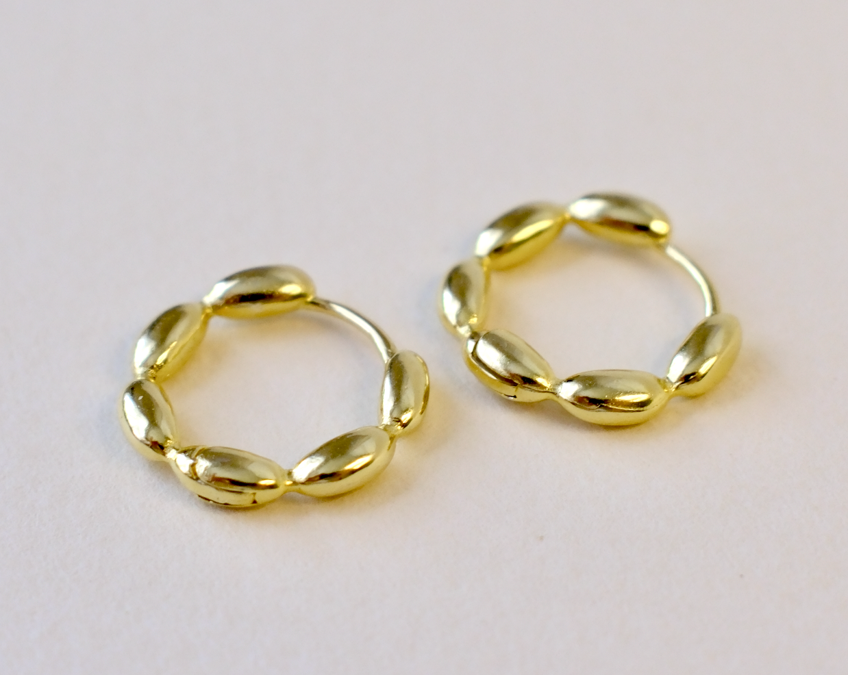 Wave hoops