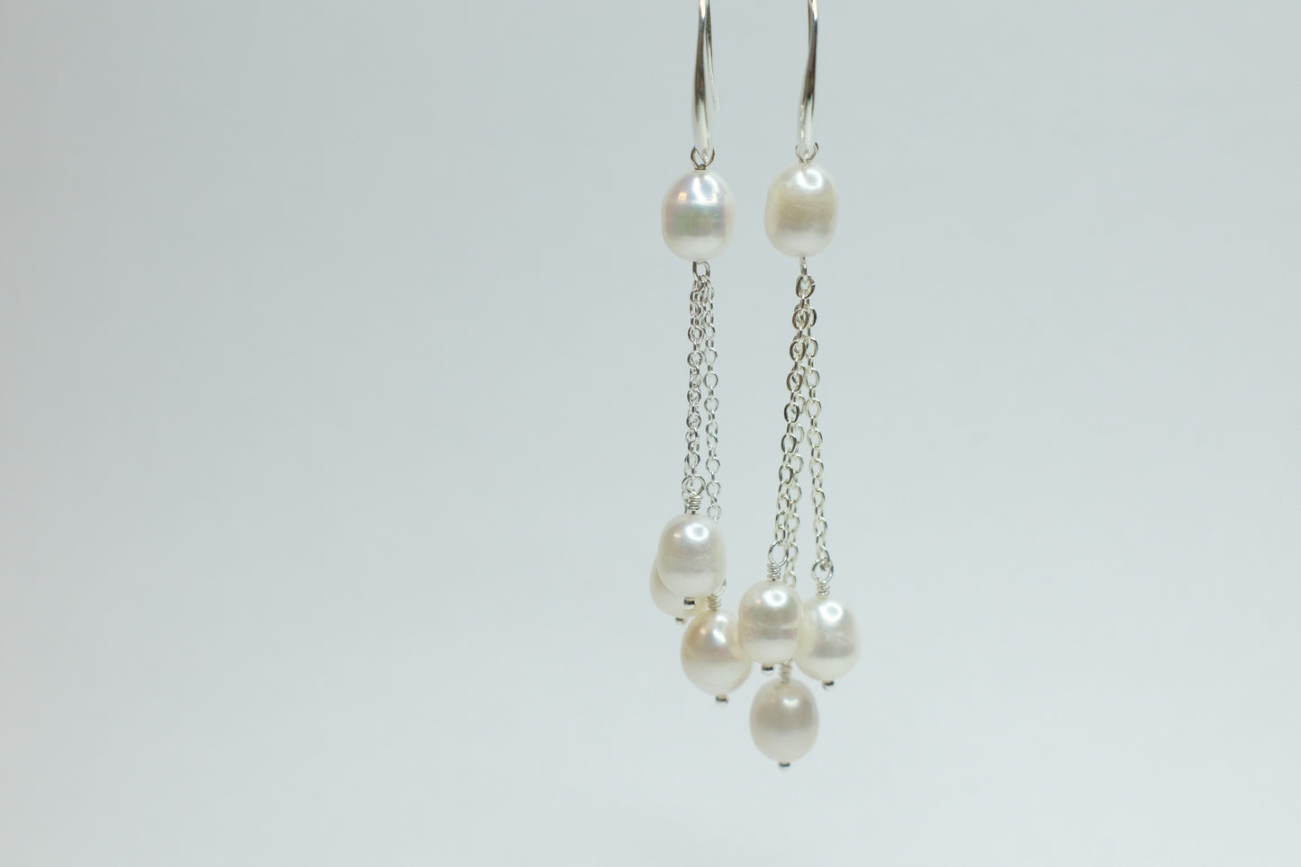 Pearl drop earring