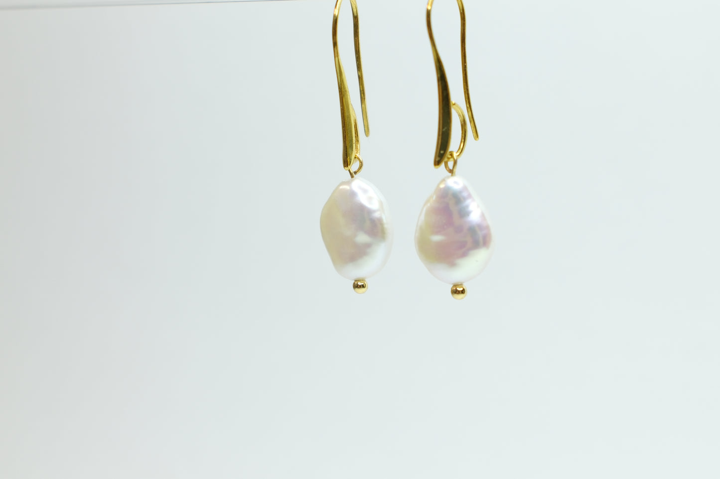 Drop Pearl Earring