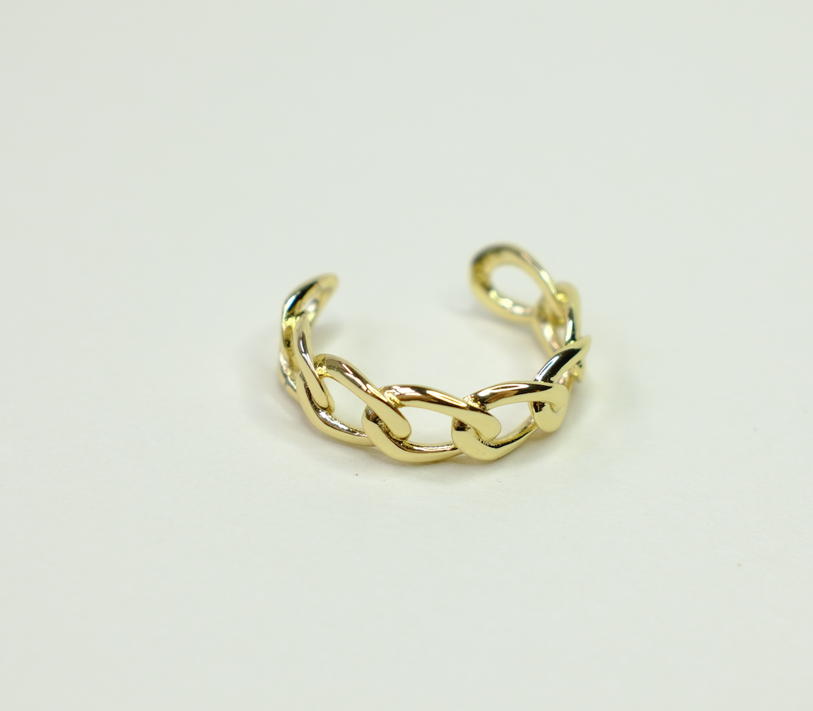 Adjustable linked ring