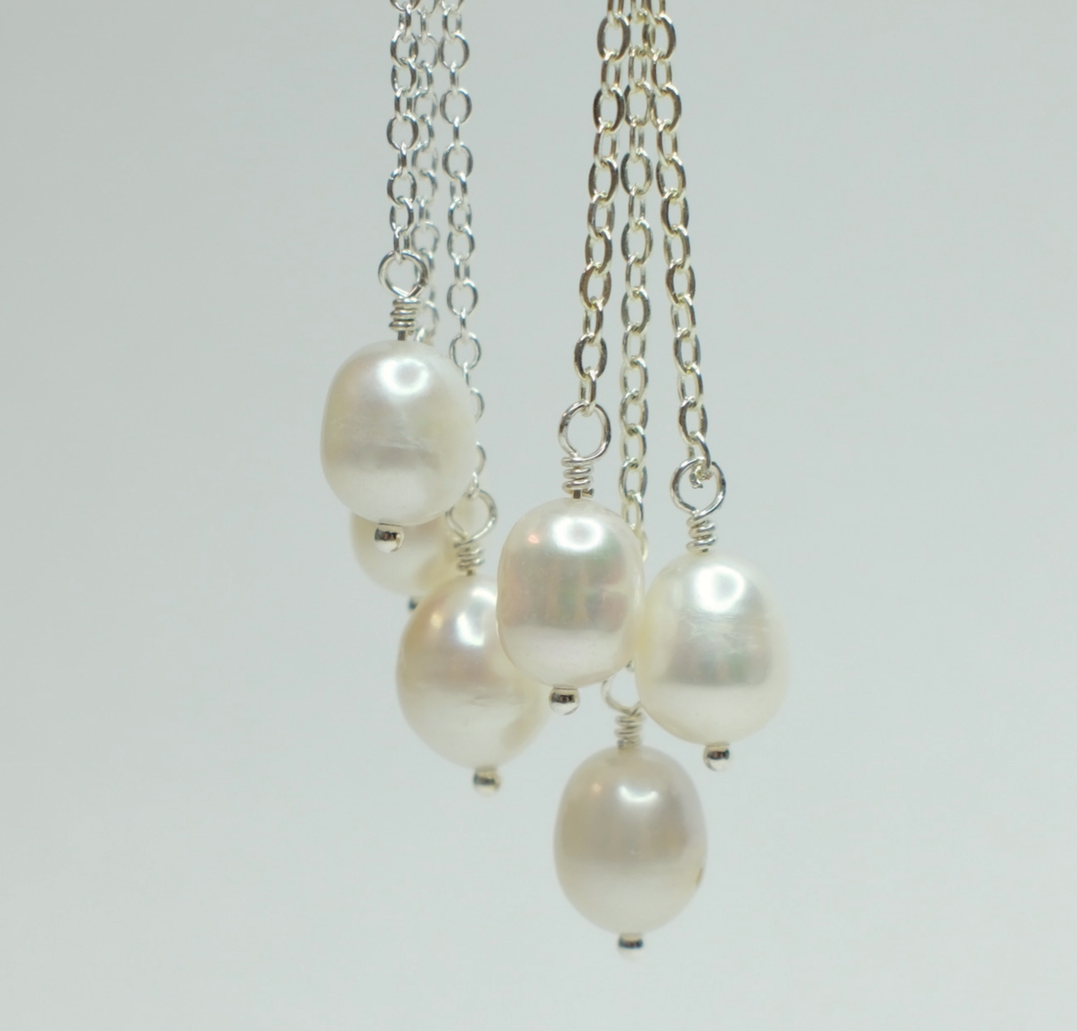 Pearl drop earring